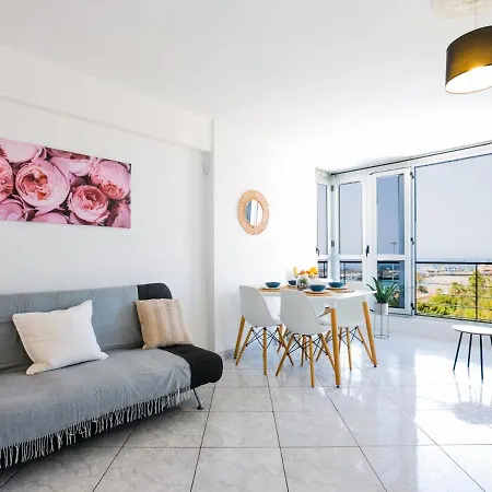 Apartment 54 B La Estrella *