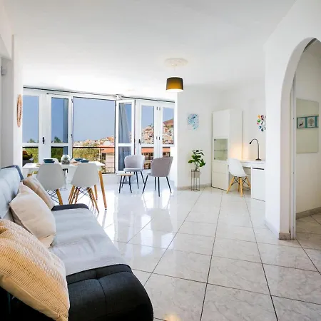 54 B La Estrella Apartment *