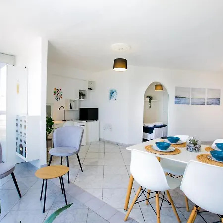 Apartment 54 B La Estrella